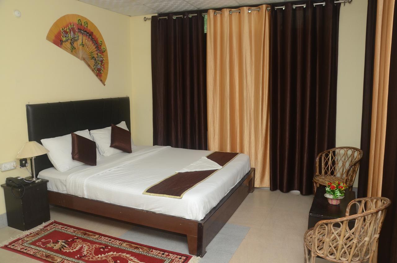 Corbett Hill Resort By Opensky Lansdowne Ngoại thất bức ảnh